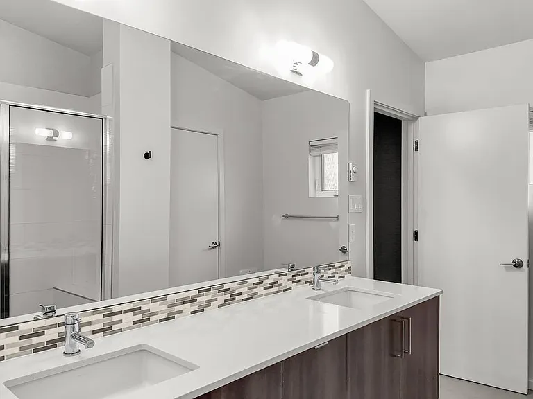 4233 S Lucile St — Photo 11