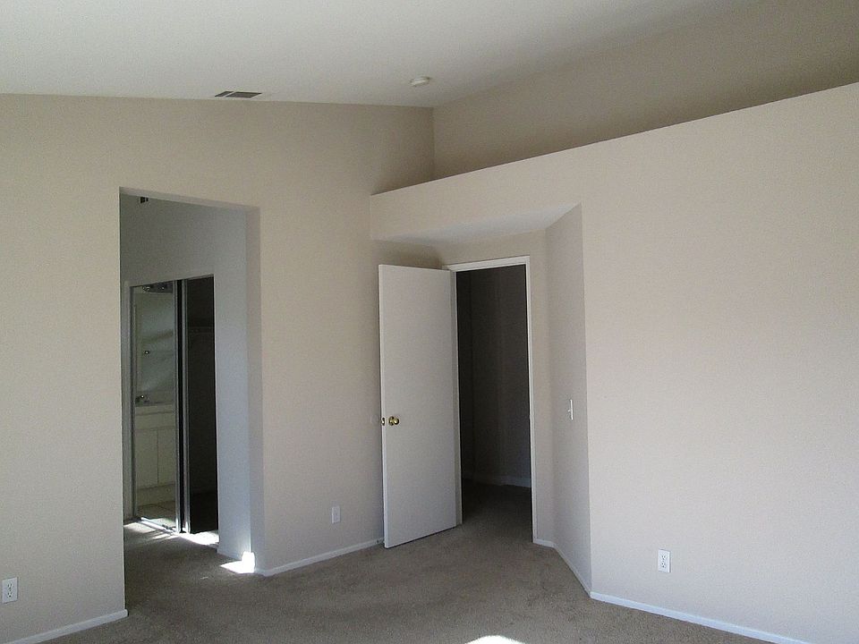 2nd image of 2138 Murrieta Rd