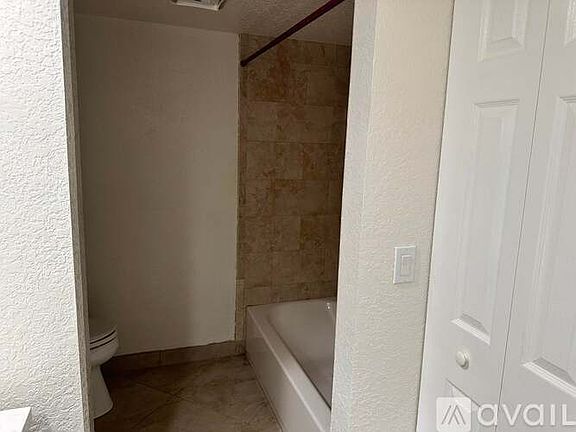 3rd image of 162 Lake Arbor Dr