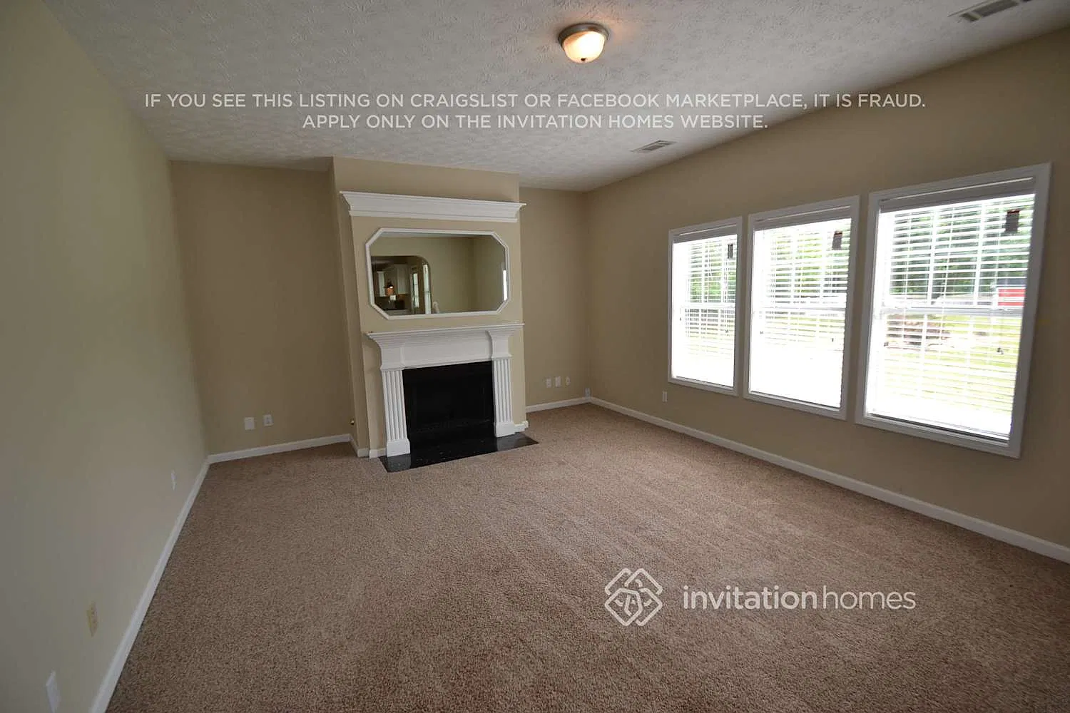 1115 Carriage Trace Cir Stone Mountain, GA 30087 — Photo 3