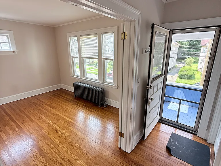 226 Whiting Ln #2 — Photo 11