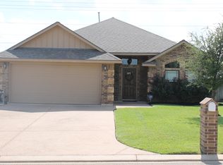 3734 Dove Hollow Ln, College Station, TX 77845