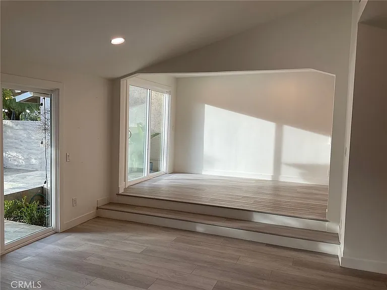23140 Park Sorrento — Photo 9