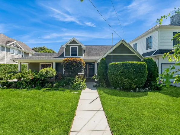 122 Cypress Street, Floral Park, NY 11001