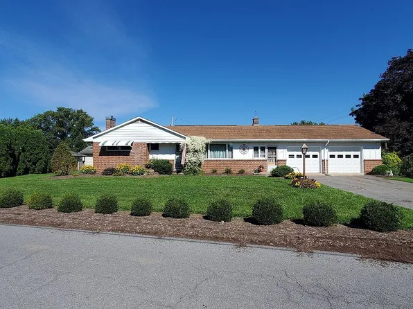 52 Helminiak St, Williamsport, PA 17701