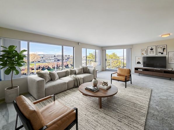 59 Lupine Ave APT 103