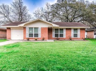 518 Pin Oak St, Alvin, TX 77511