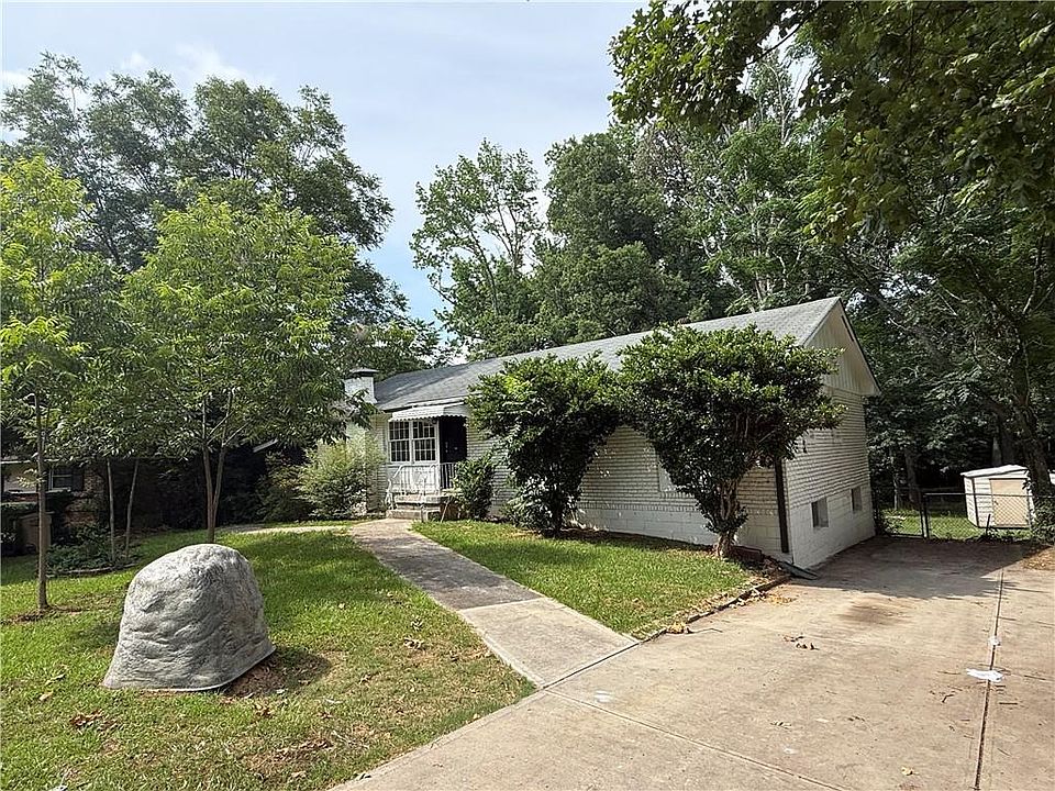 1st image of 868 King Rd