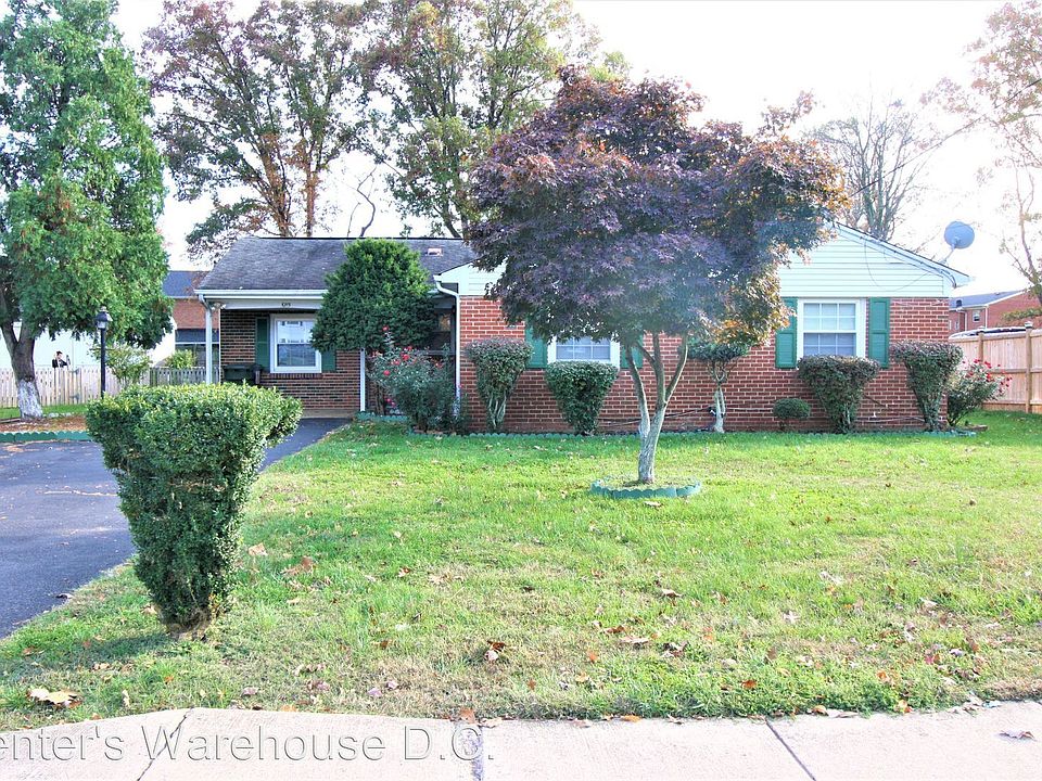 1st image of 10115 Lomond Dr