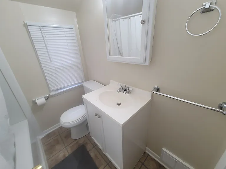 1600 Monroe Ave — Photo 13