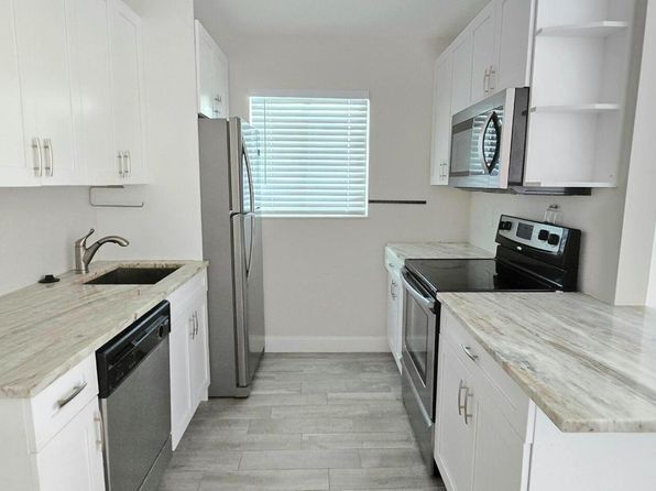 115 SW 1st Ave APT 7