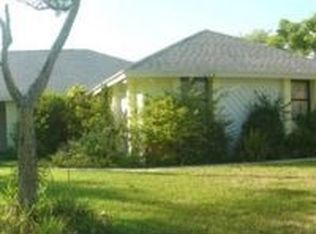 15330 Meadow Wood Dr, Wellington, FL 33414