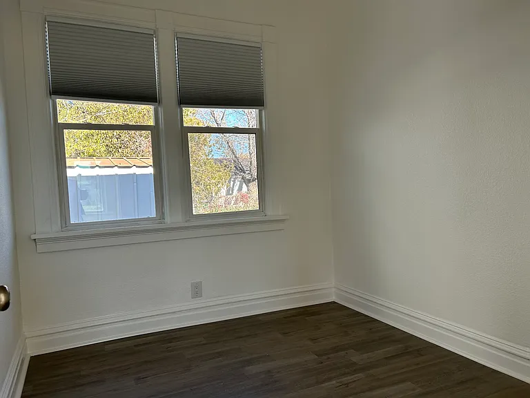 524 C St #B — Photo 5