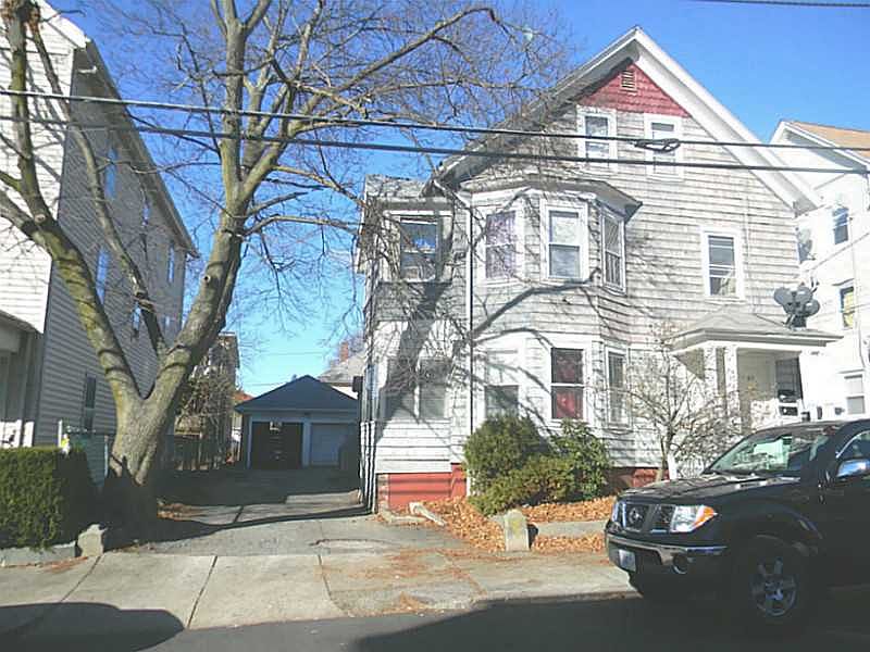 2nd image of 81 Darling St