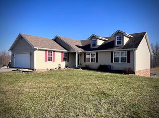 462 Hurst School Rd, McKee, KY 40447