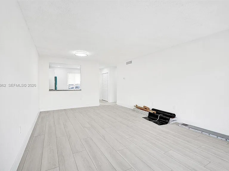 505 NW 177th St #112 — Photo 17