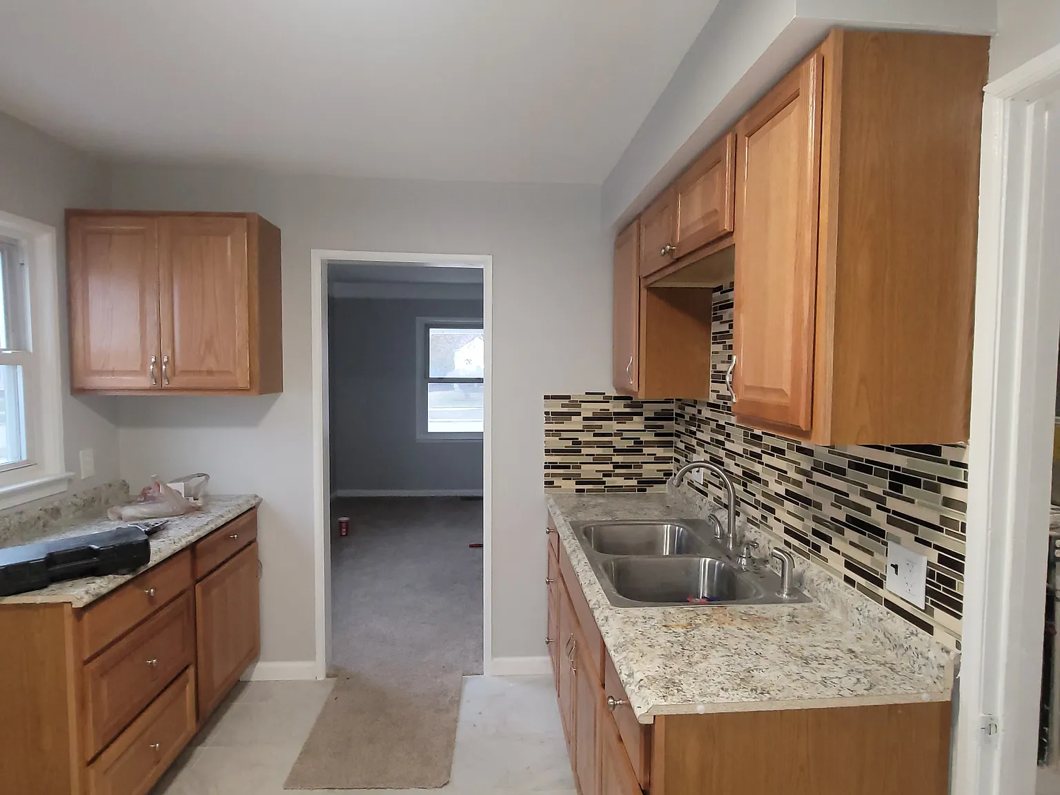 24313 Stanford St — Photo 3