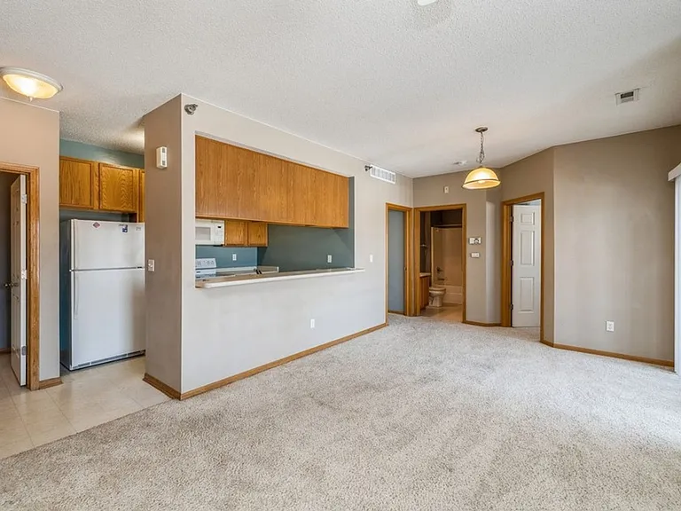 1320 SE Florence Dr #16 — Photo 5