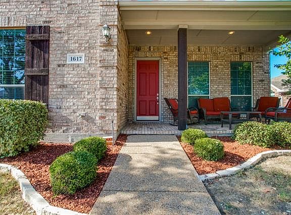 2nd image of 1617 Teakwood Dr