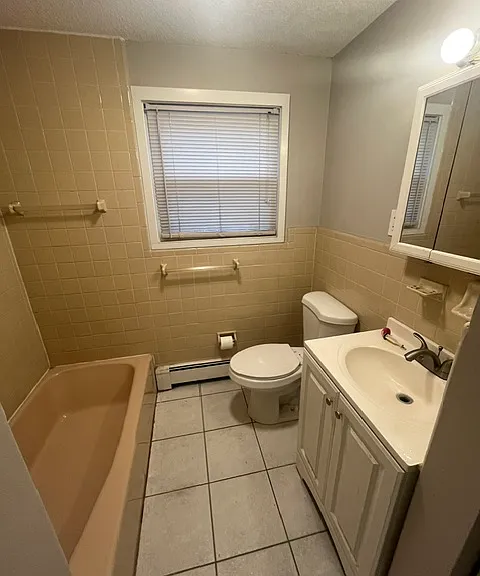 121 Ash St #8 — Photo 7