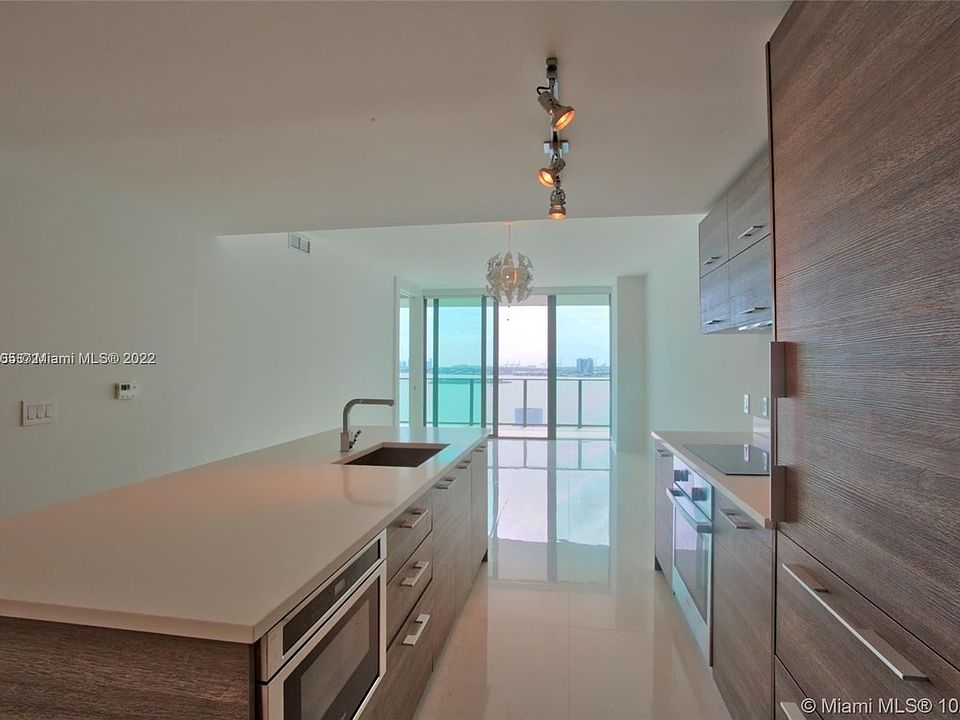1st image of 650 NE 32nd St Unit 1603