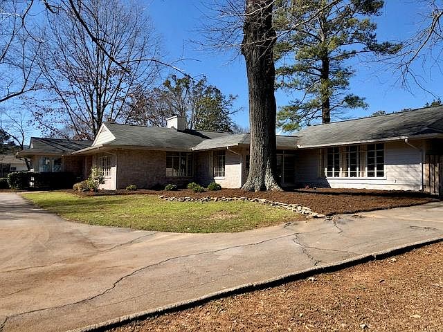 2nd image of 612 Lakemont Dr