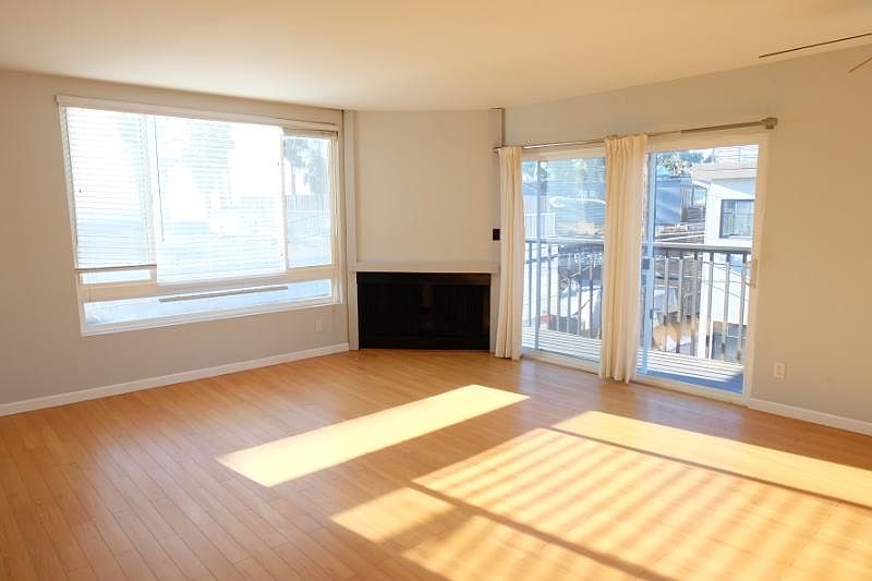 1st image of 11 27th Ave APT 204