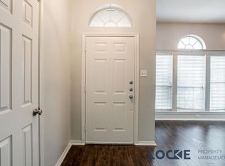 6233 Firebird Dr, Watauga, TX 76148