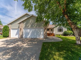 108 W Elm St, Brandon, SD 57005