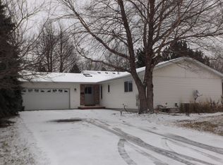 3321 Walnut Ln, Brookings, SD 57006