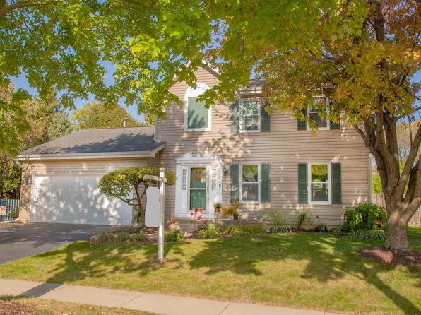 2618 Boxwood Dr, Elgin, IL 60124