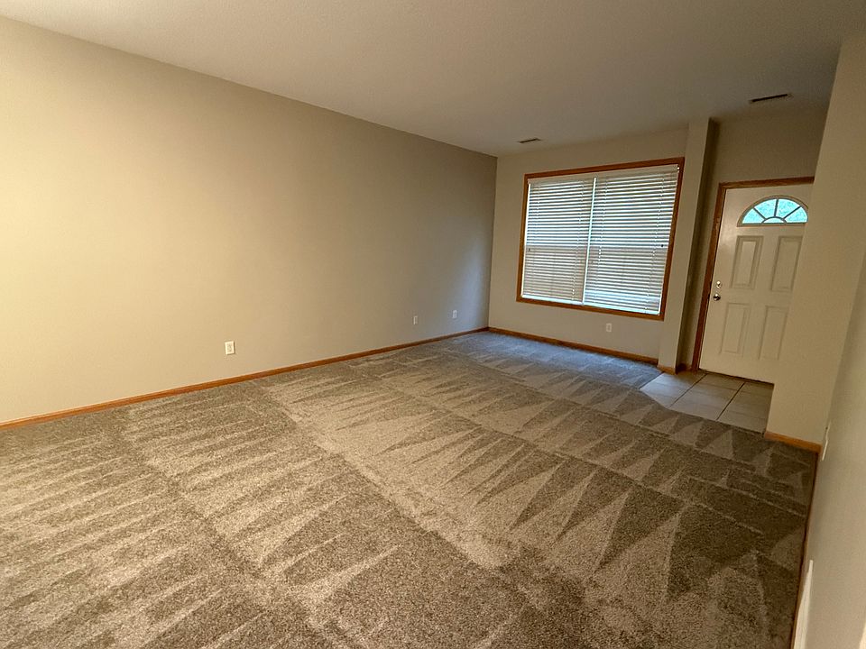 1st image of 3937 NE Gardenia Ln