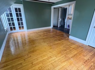 22 Foster Ave APT 3, Manchester, NH 03103
