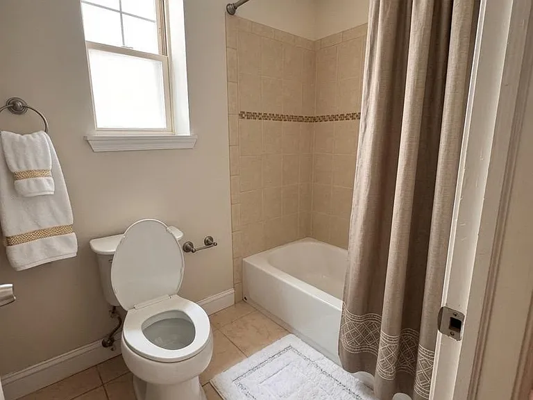929 S 13th St #2 — Photo 11