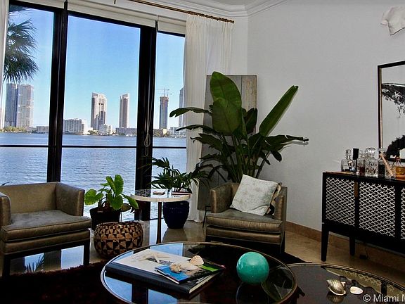 4th image of 4000 Island Boulevard Th4
