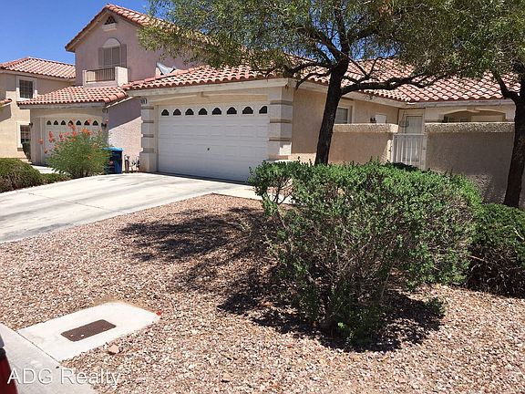 3rd image of 7678 Glorietta Bay Ct