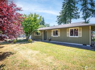 131 Raintree Loop SE, Rainier, WA 98576