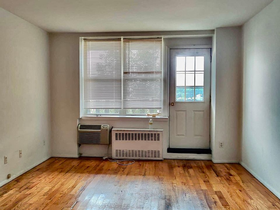 3030 Emmons Ave #2I, Brooklyn, NY 11235 | Zillow