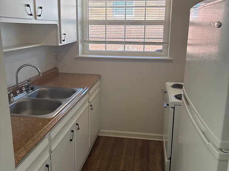 125 S Ewing Ave #2 — Photo 8