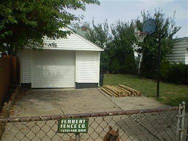 3rd image of 4612 Ardmore Ave