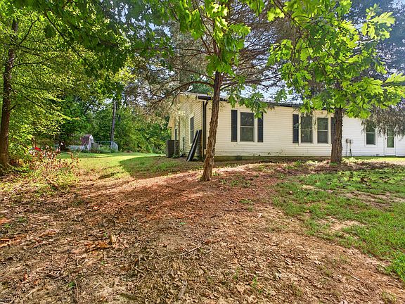 5th image of 629 Brasfield Rd