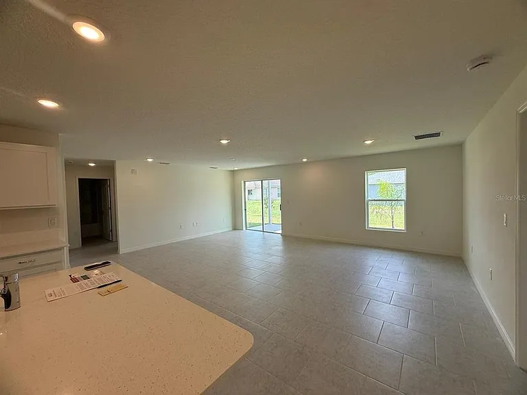 293 Lafleur St SW — Photo 13