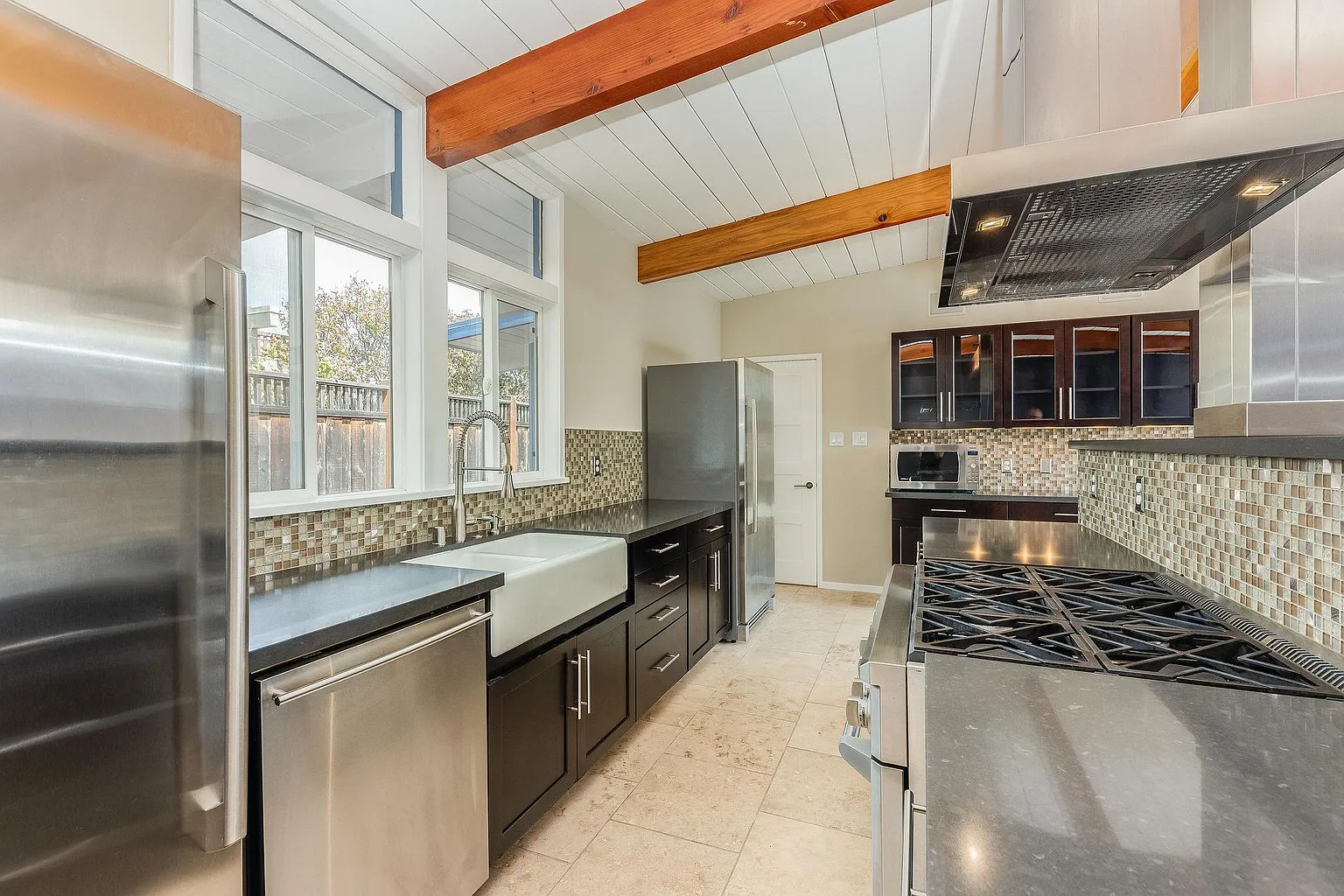 631 Edna Way photo 1