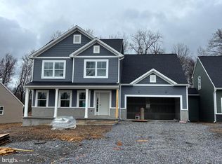 206 Grace Ann Ct, Fayetteville, PA