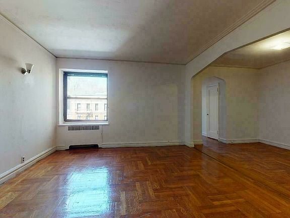 4th image of 145 Seaman Ave APT 5A