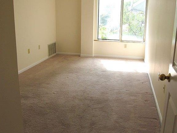 4th image of 345 Franklin St #311