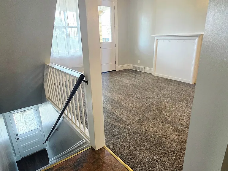 450 Bailey Ave — Photo 37