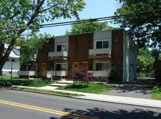 312 E Clements Bridge Rd, Runnemede, NJ 08078