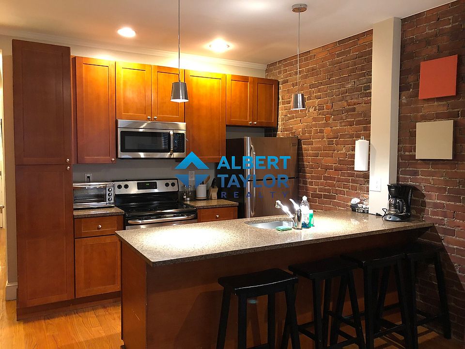 1st image of 17 Garrison St #2