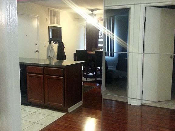 5th image of 5809 Oakwood Dr APT B
